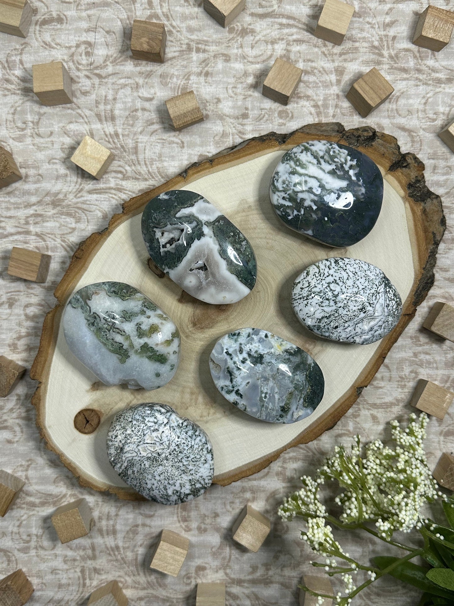 Natural Moss Agate Crystal Palm Stone