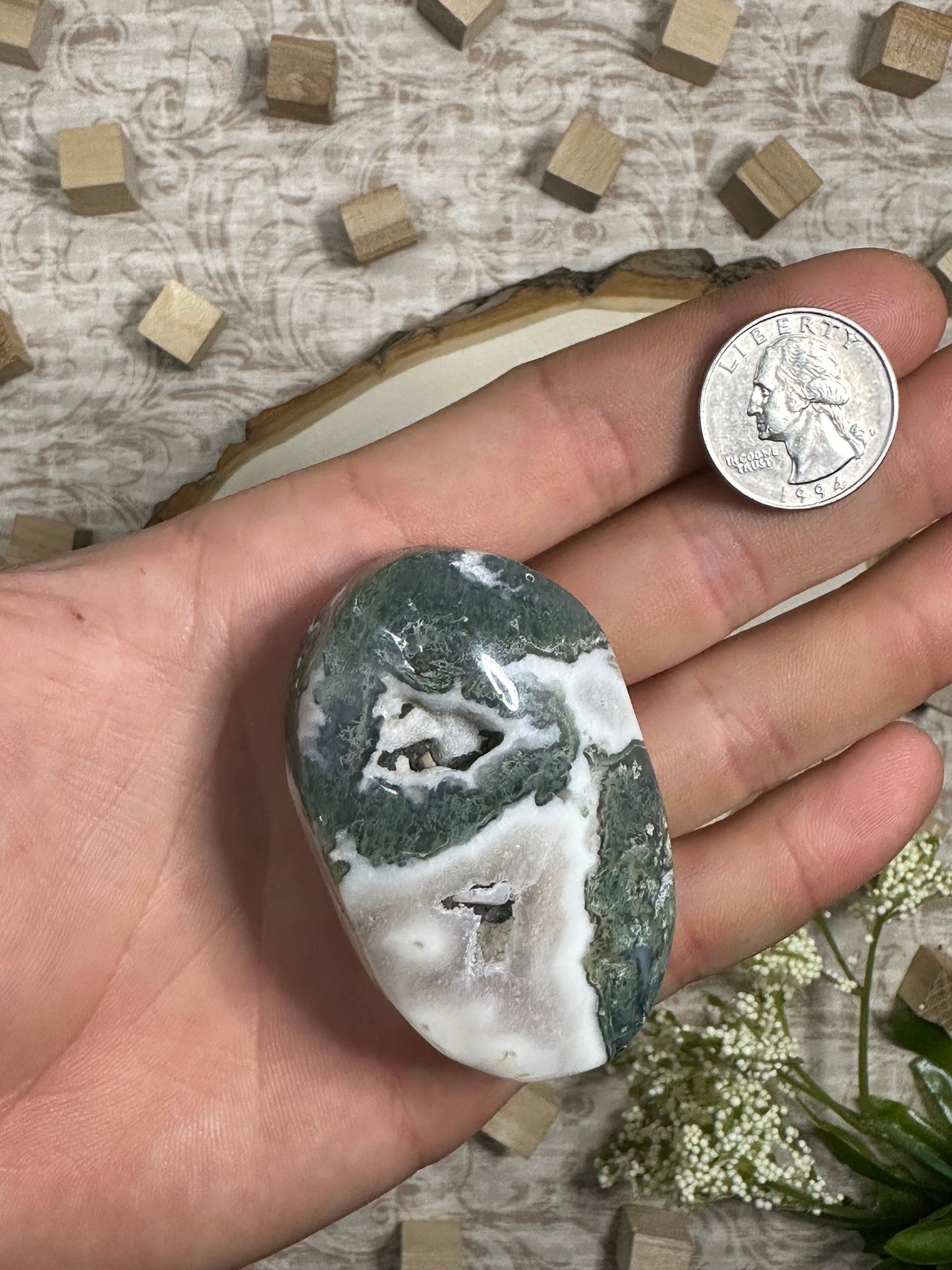 Natural Moss Agate Crystal Palm Stone