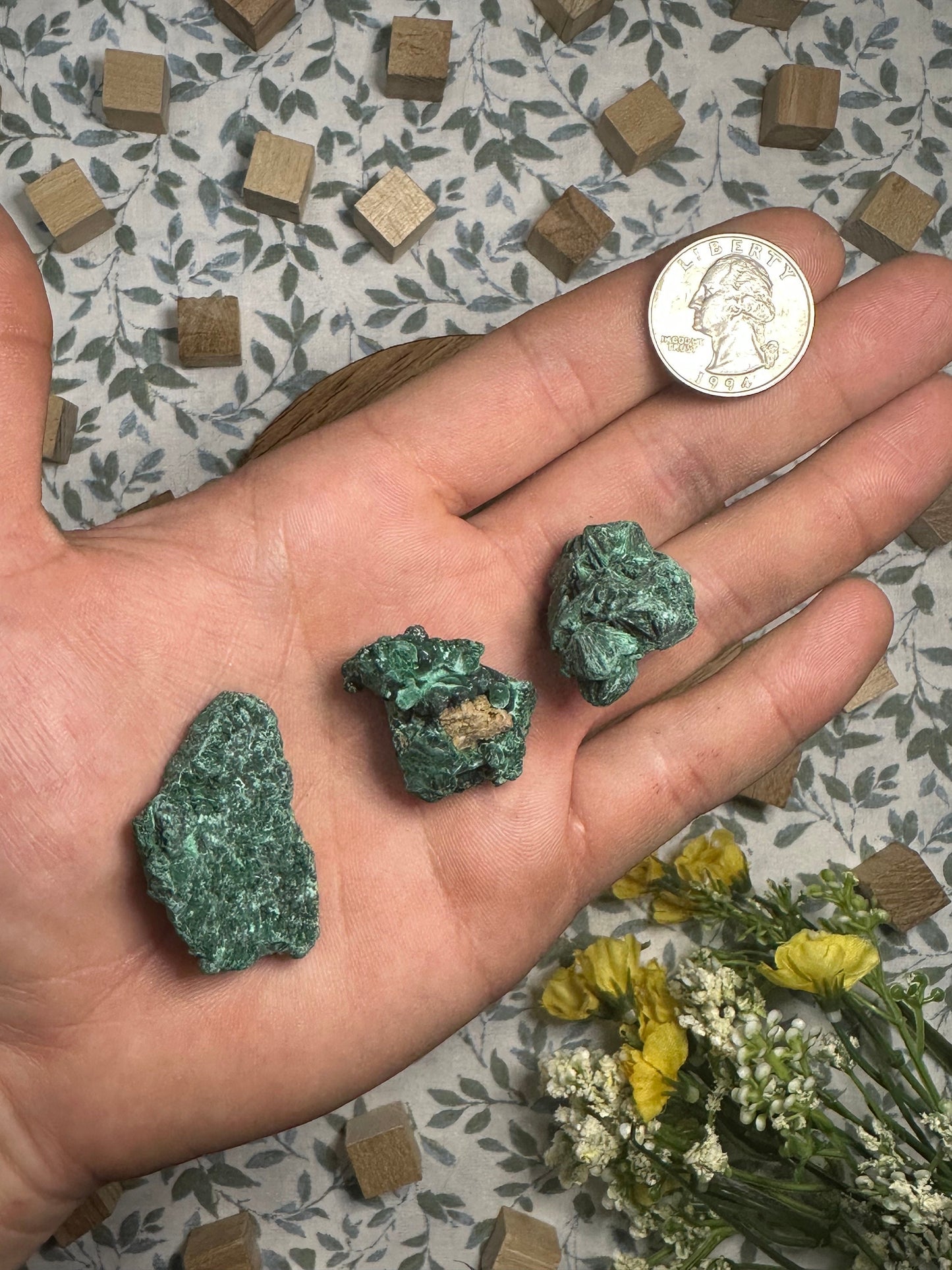 Raw Velvet Malachite Crystal Specimen Multiple Size High Quality Natural Velvet Green Crystal Malachite Cluster Healing Reiki Crystals