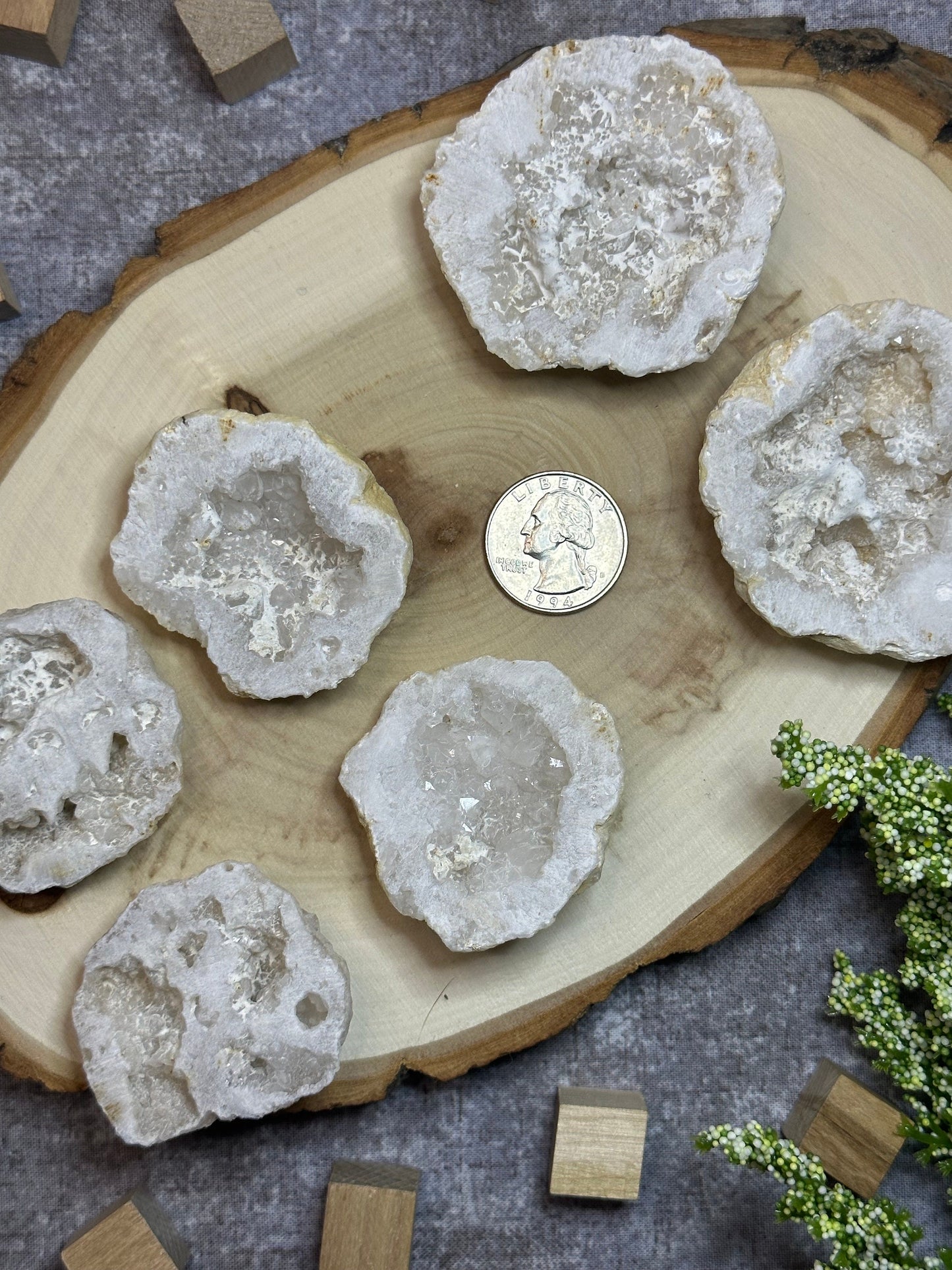 Calcite Crystal Geode Cluster Natural Calcite Crystal Cluster Geode Pre Cut Beautiful Geode Reiki Healing Perfect for Meditation or Gift